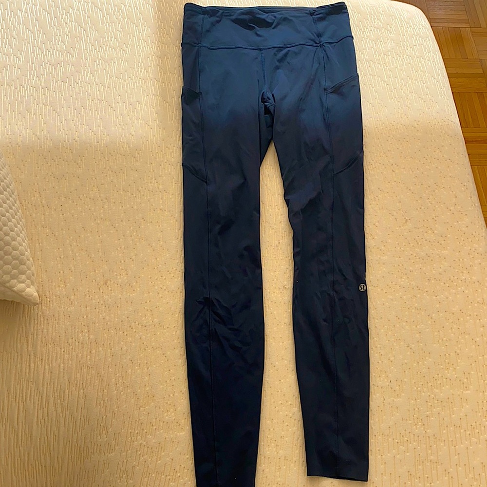Lululemon Fast and Free Tight 31" Leggings - Size 10 Navy